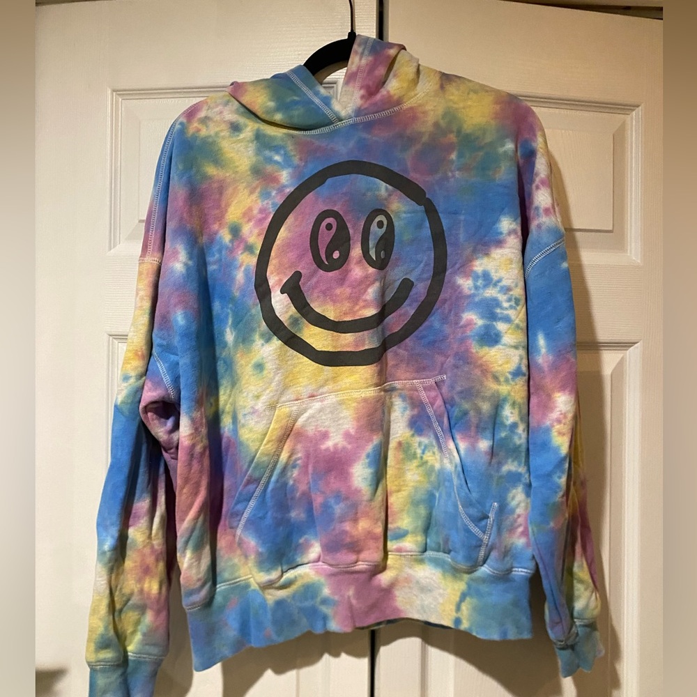 Pacsun tie-dye smile hoodie